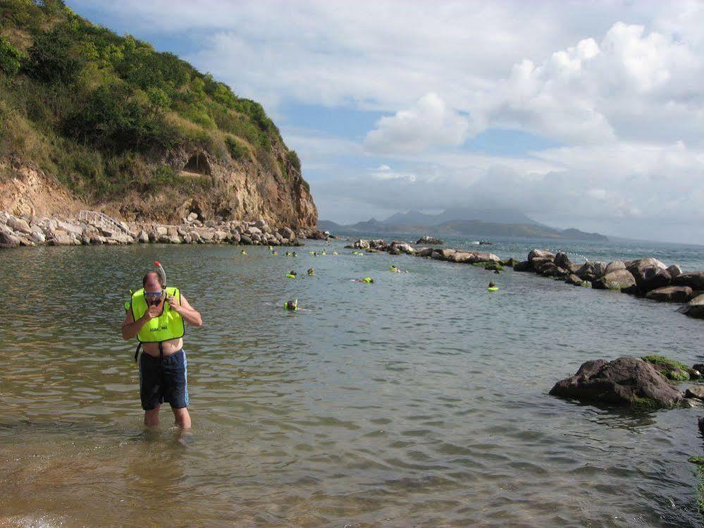 Bird Rock Beach Hotel Basseterre Eksteriør bilde